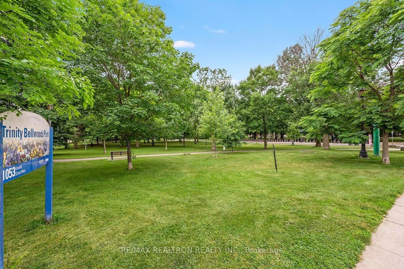 1000 Dundas Street W - Image 6