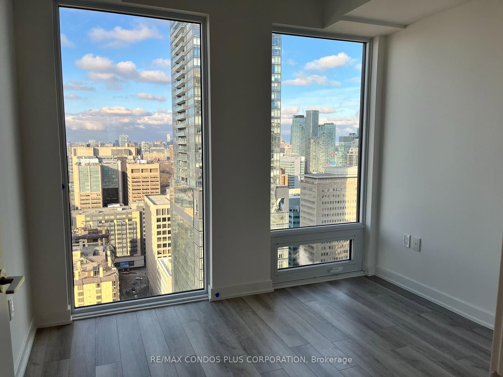 238 Simcoe Street, Unit 3302 - Image 3