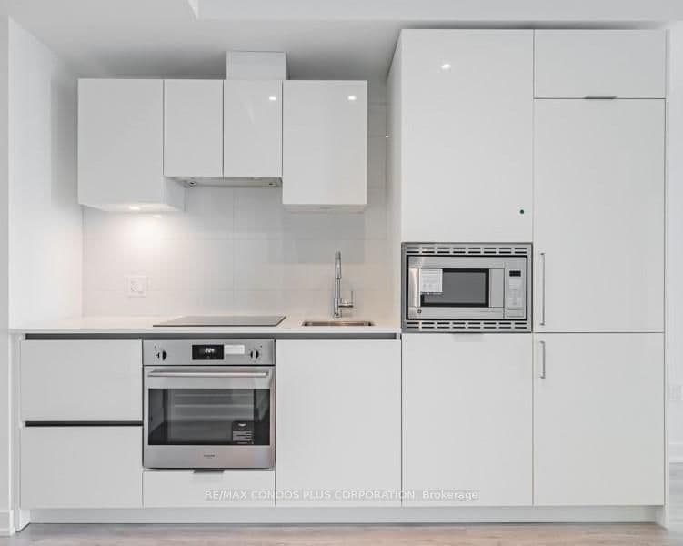 238 Simcoe Street, Unit 3302 - Image 5