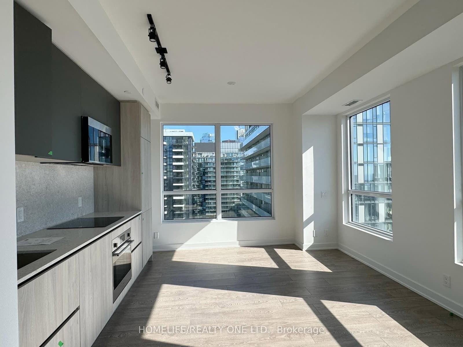 108 Peter Street, Unit 4106 - Image 1