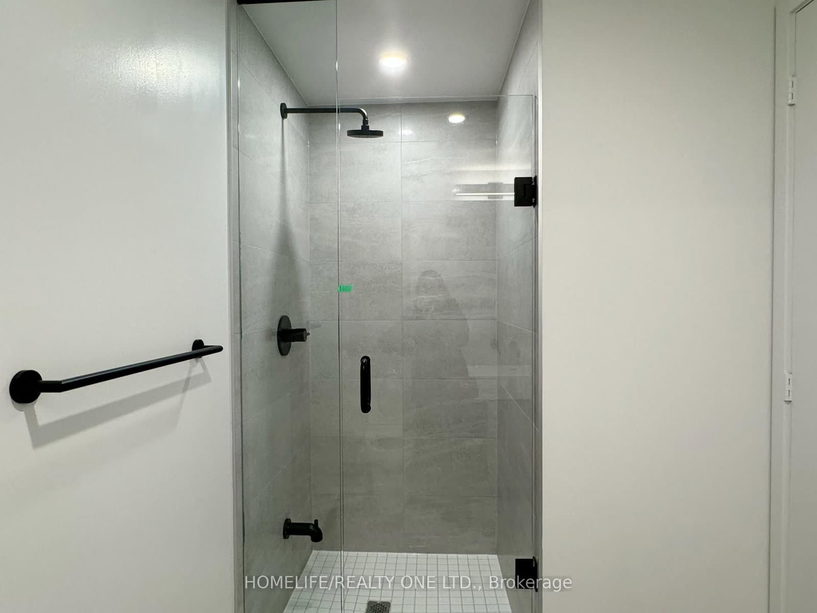 108 Peter Street, Unit 4106 - Image 4