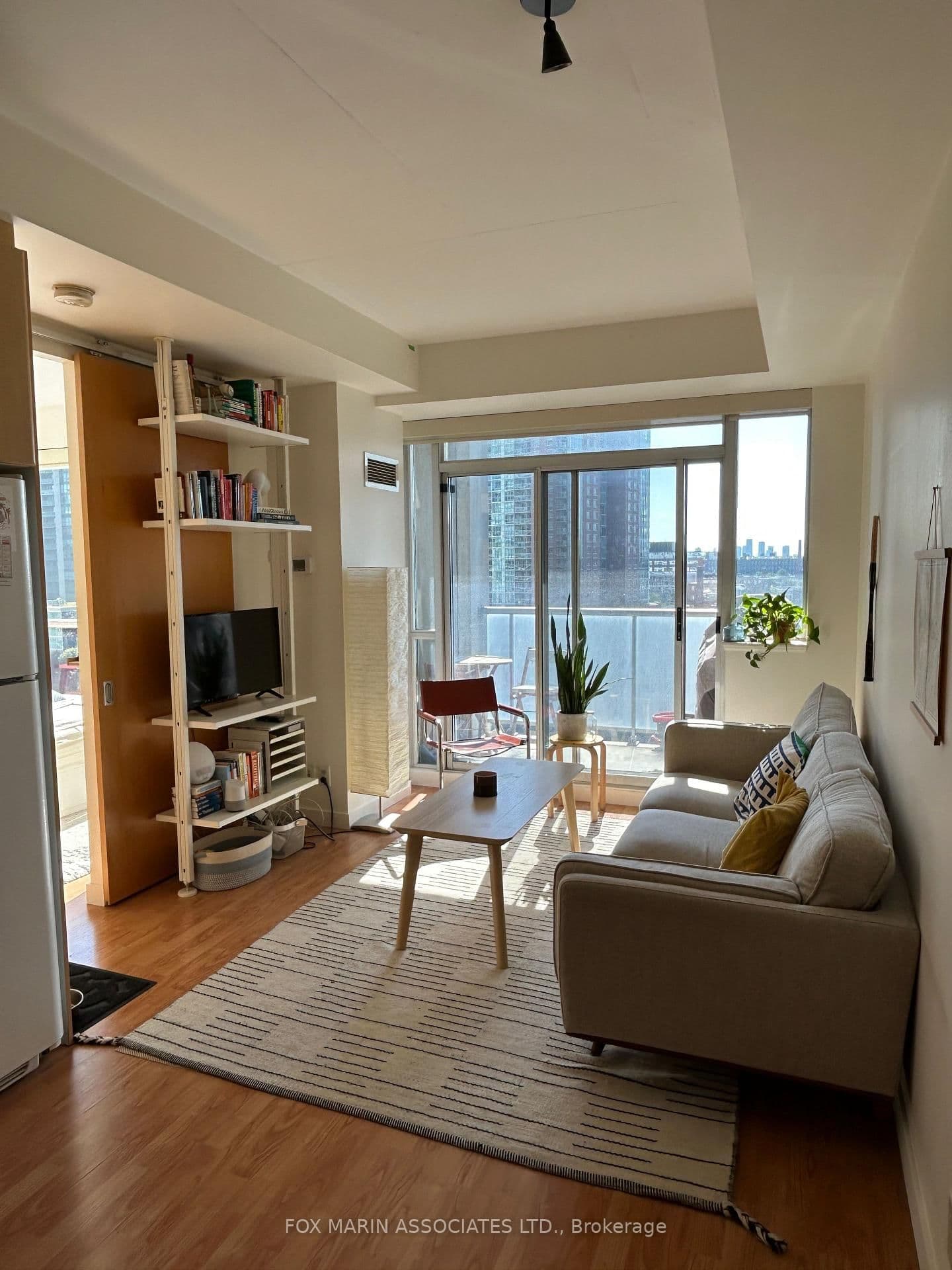 1 Shaw Street, Unit 1022 - Image 4