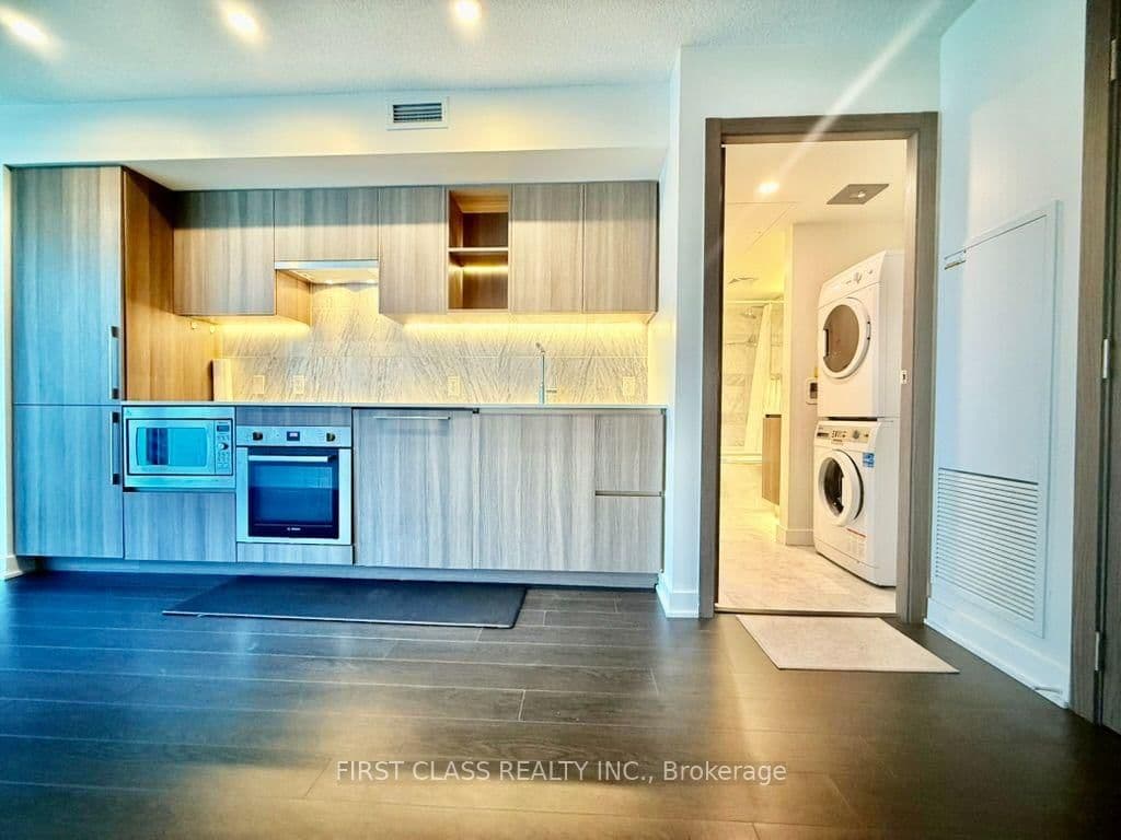 19 Bathurst Street, Unit 902 - Image 5