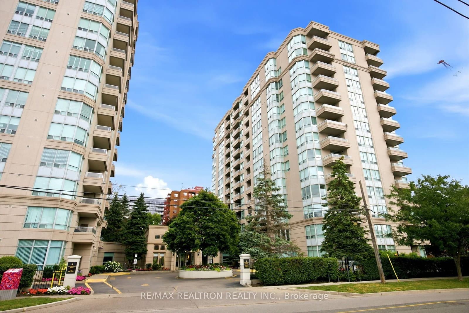 #609 - 2 Covington Road