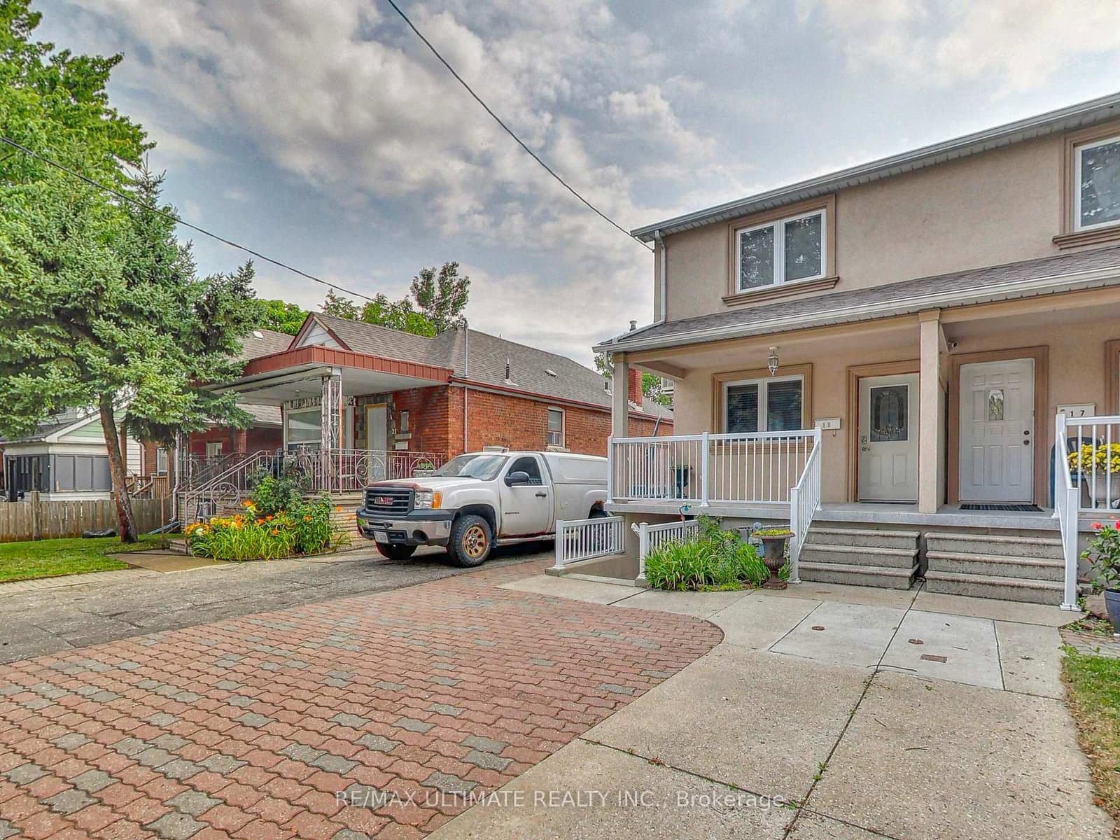 19 Glenora Avenue, Unit Upper - Image 1