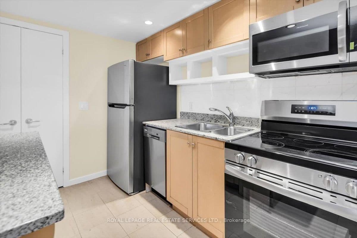 208 Queens Quay W, Unit 1104 - Image 6