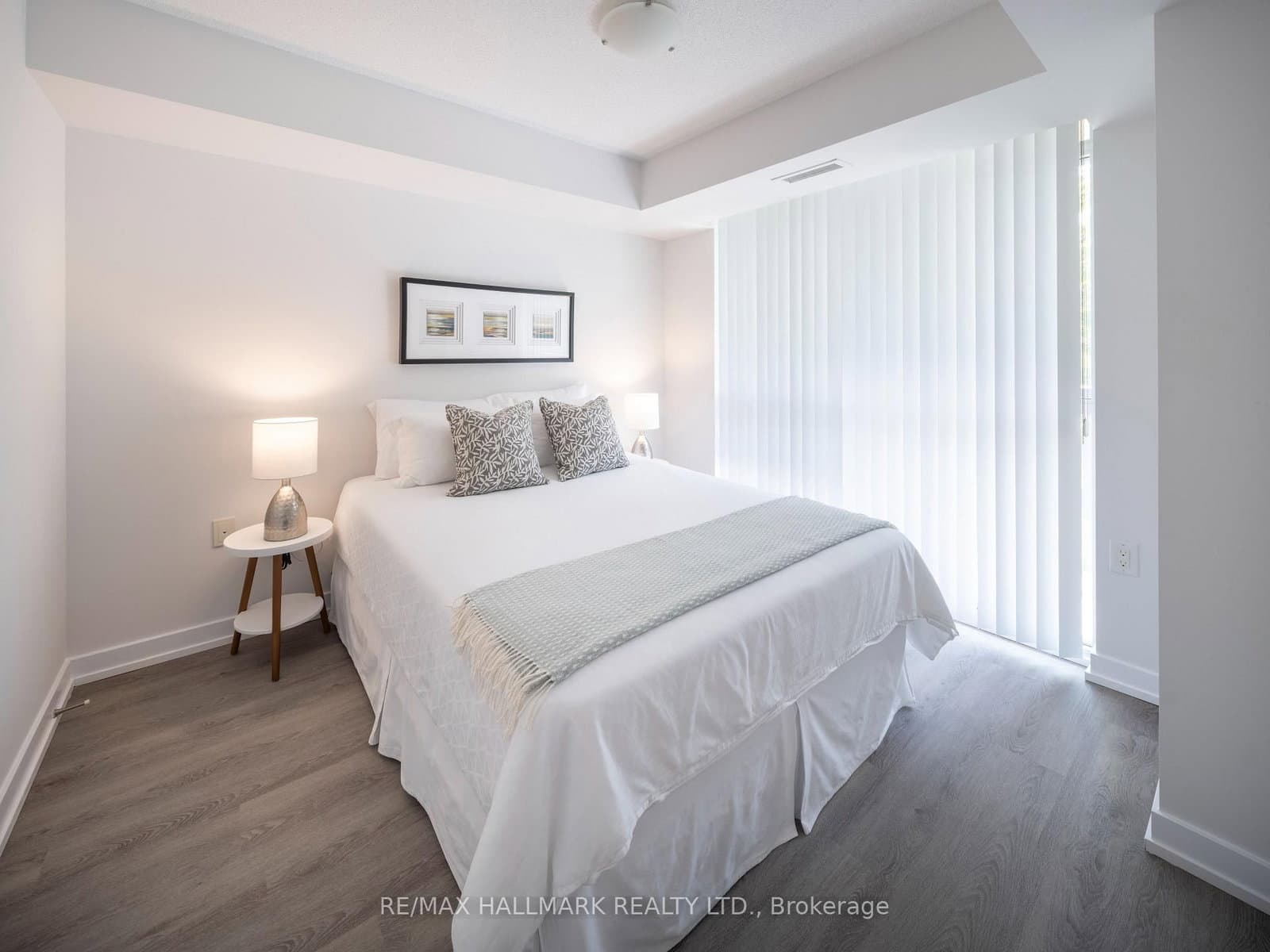 132 Berkeley Street, Unit 1004 - Image 5