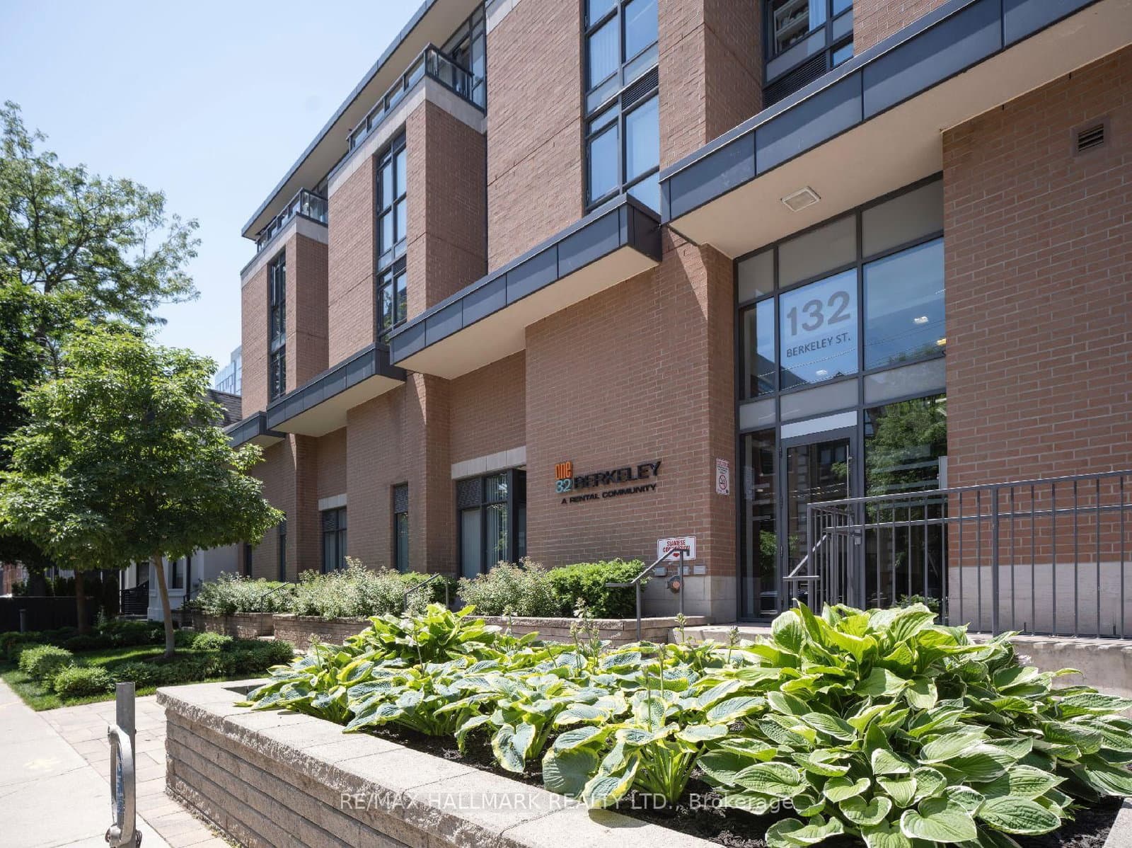 132 Berkeley Street, Unit 704 - Image 1