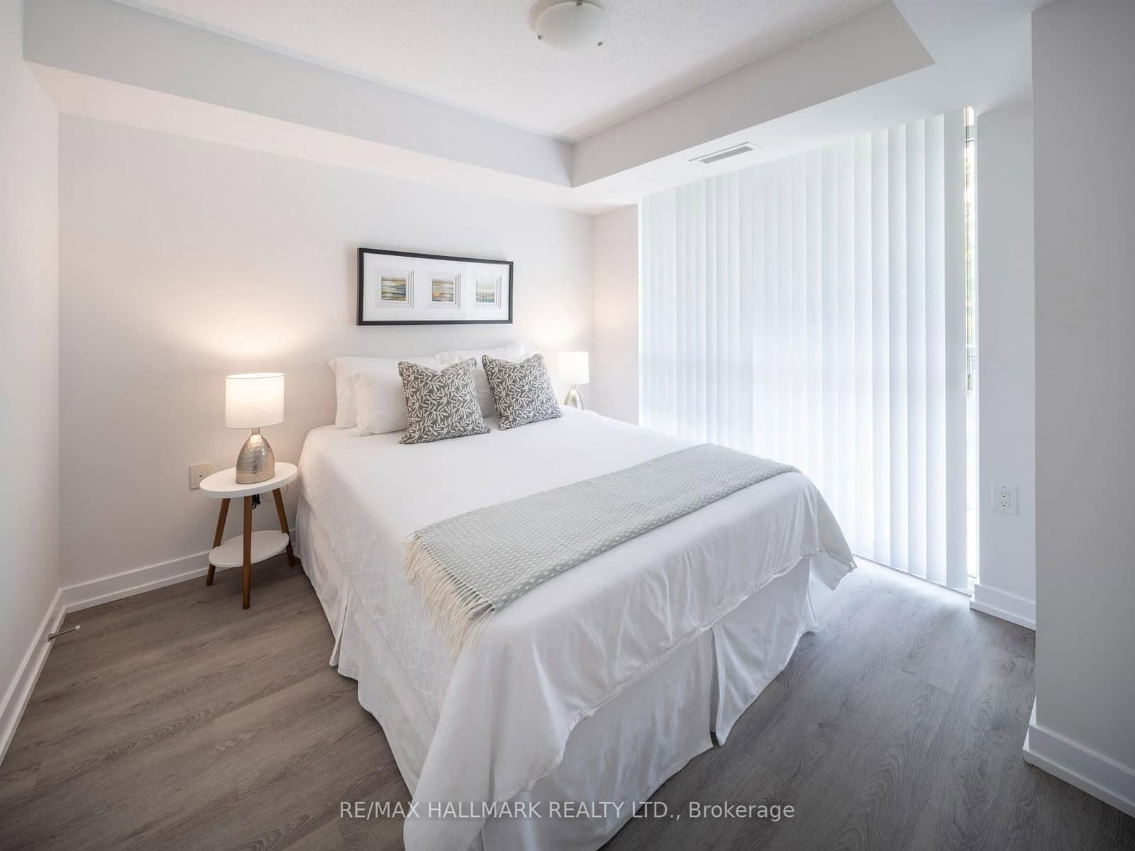 132 Berkeley Street, Unit 704 - Image 6