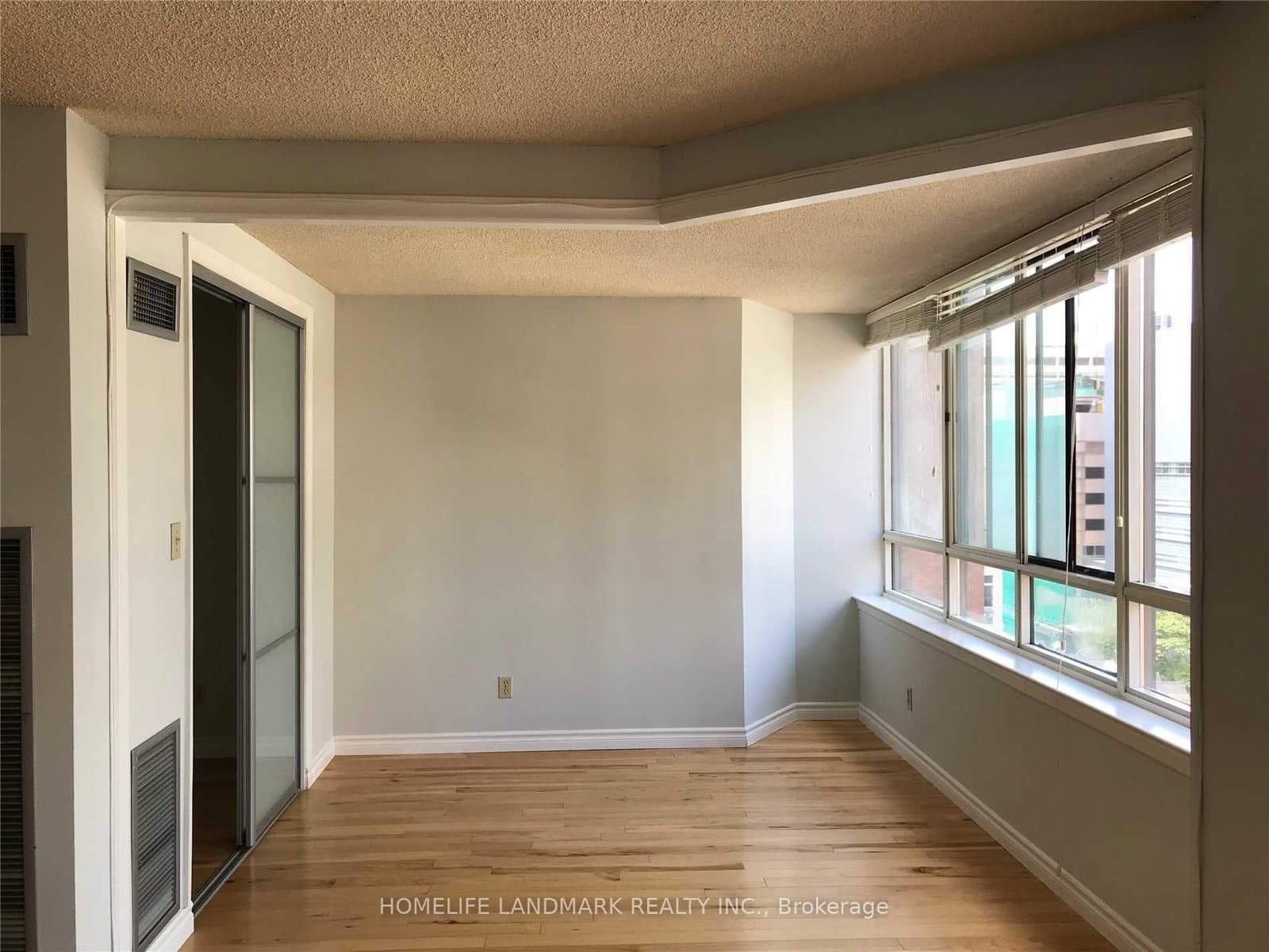 633 Bay Street, Unit 1122 - Image 3