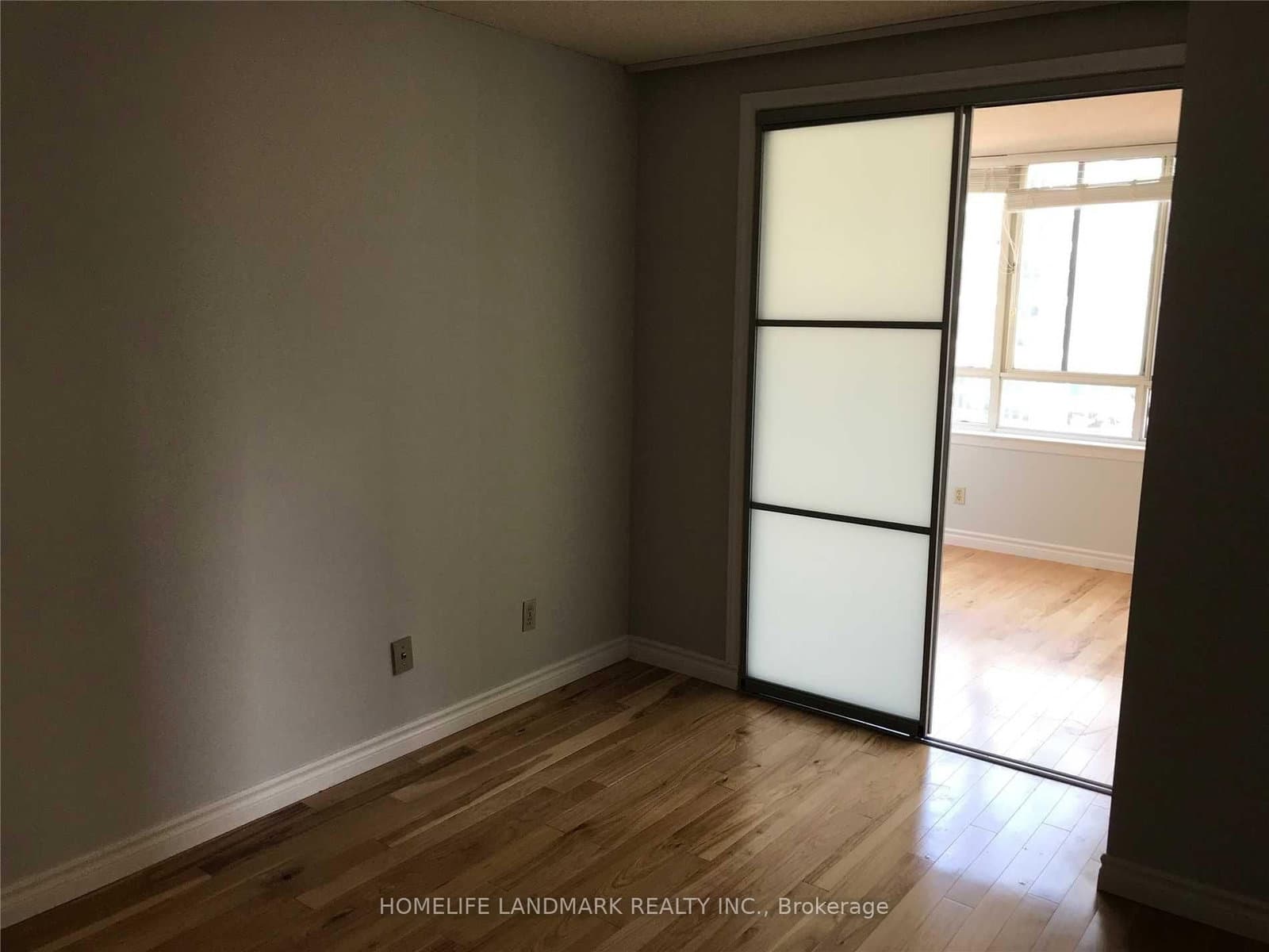 633 Bay Street, Unit 1122 - Image 6