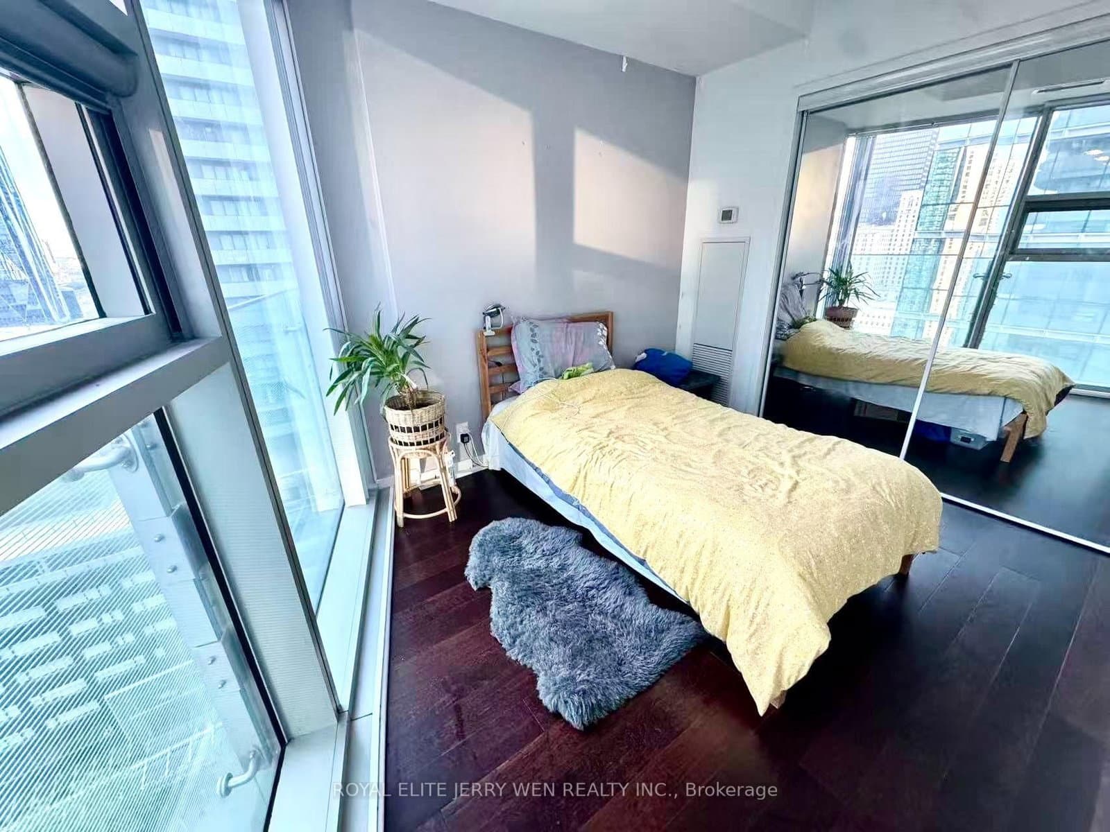 14 York Street, Unit 1710 - Image 4