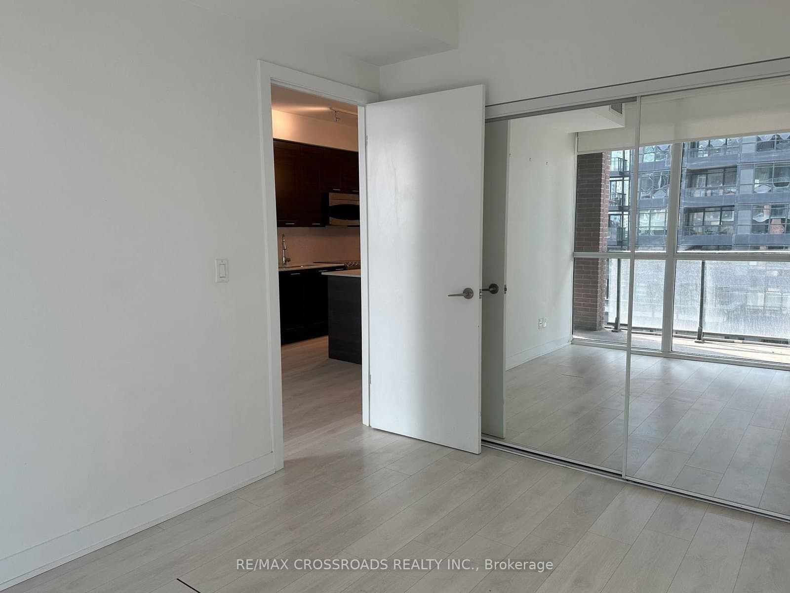 169 Fort York Boulevard, Unit 607 - Image 5