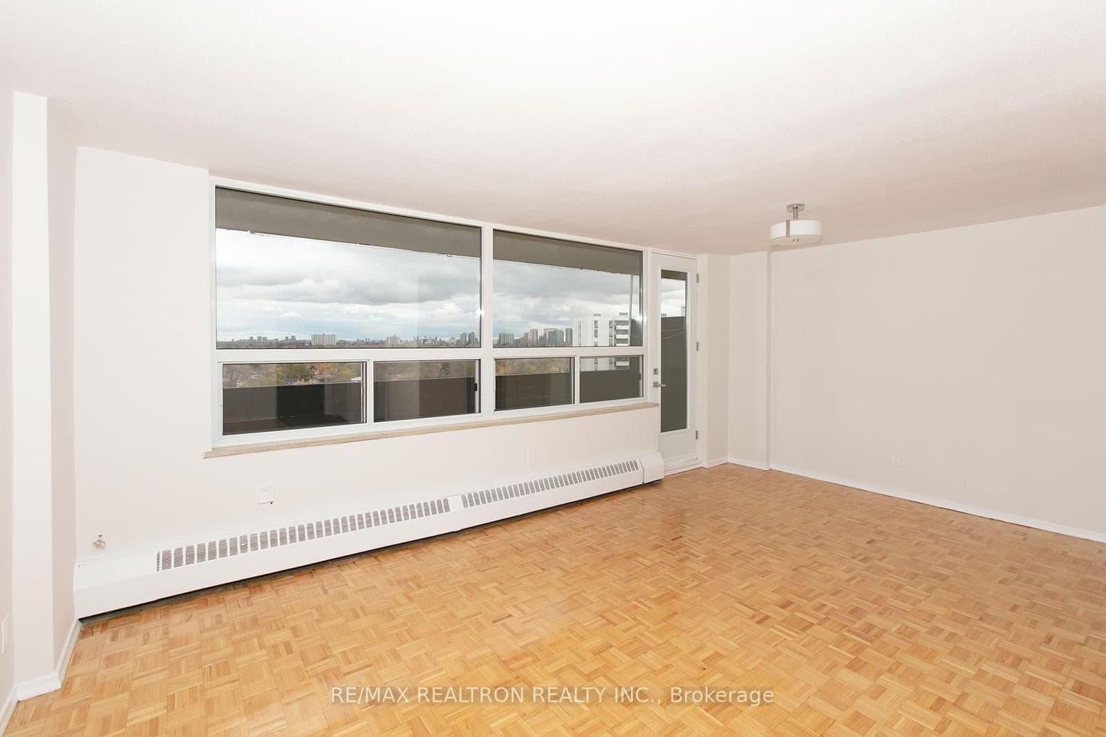 6200 Bathurst Street, Unit 601 - Image 2