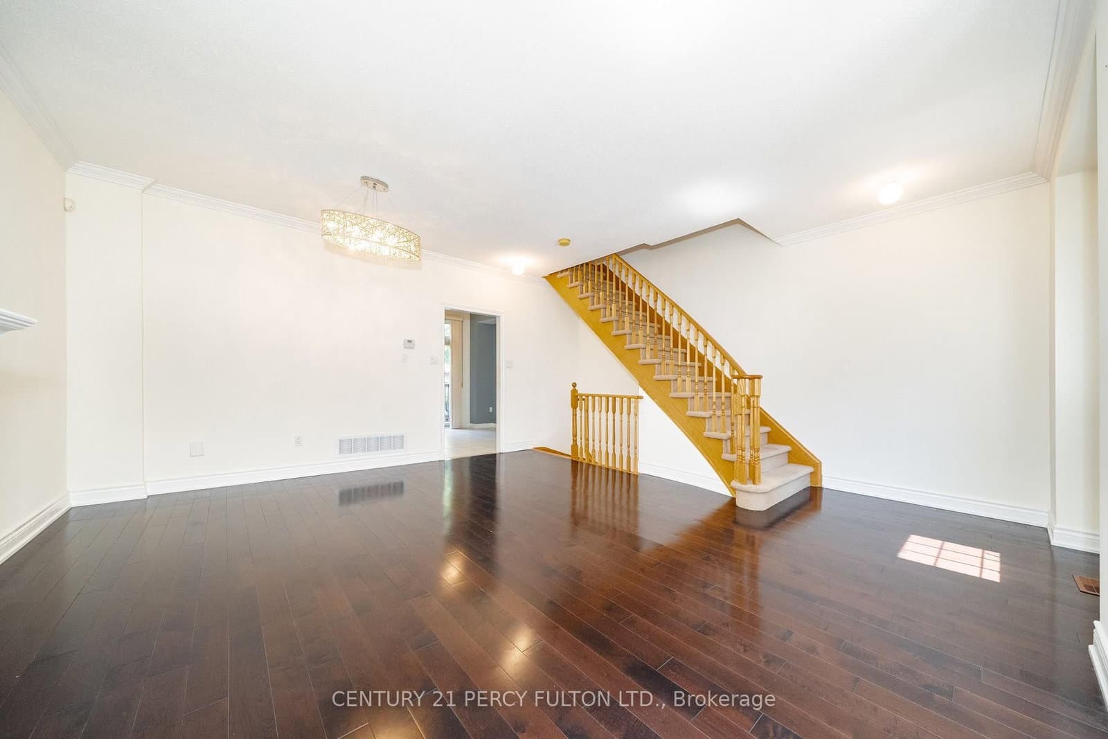 22 William Poole Way, Unit 15 - Image 6
