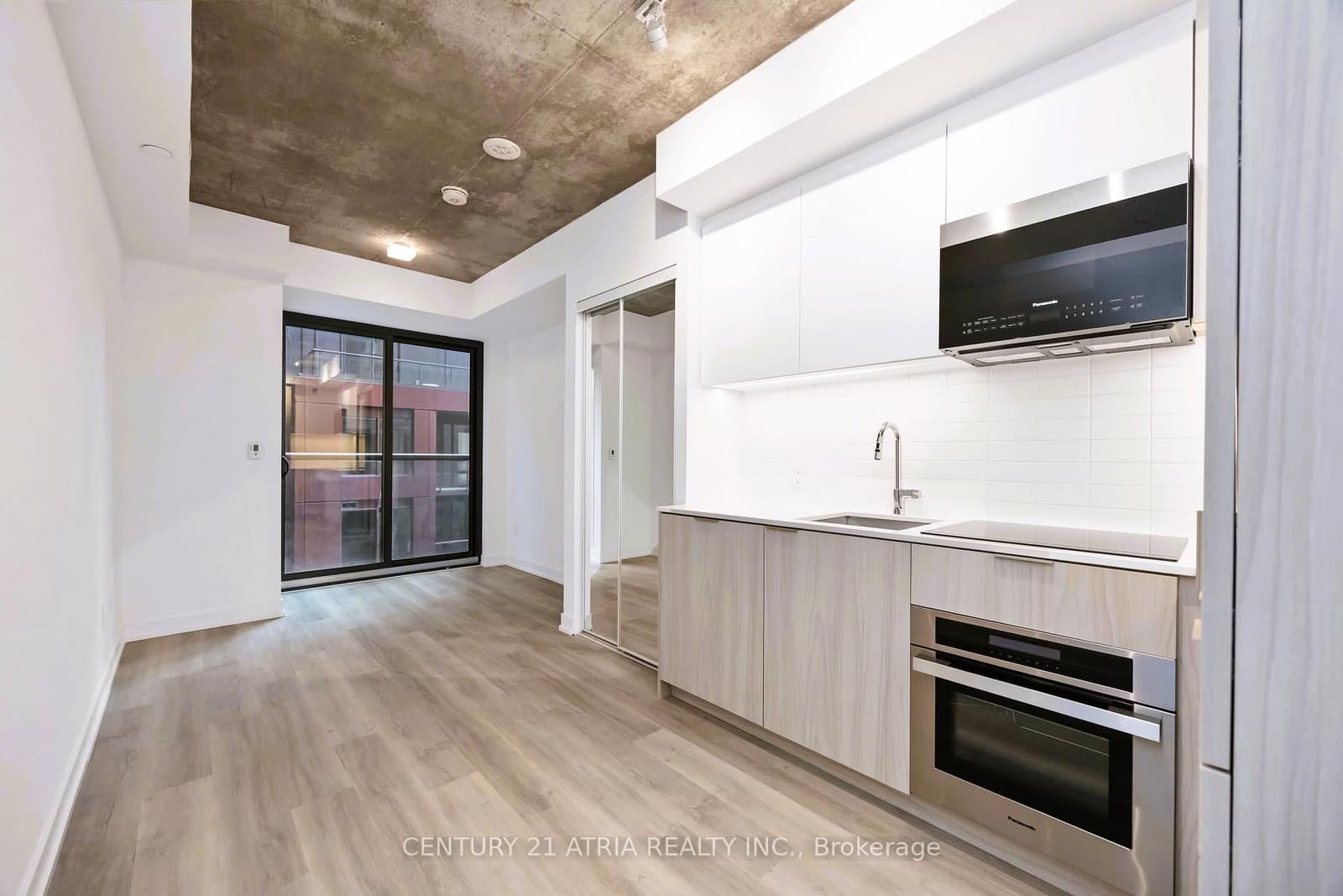 28 Eastern Avenue, Unit 502 - Image 4