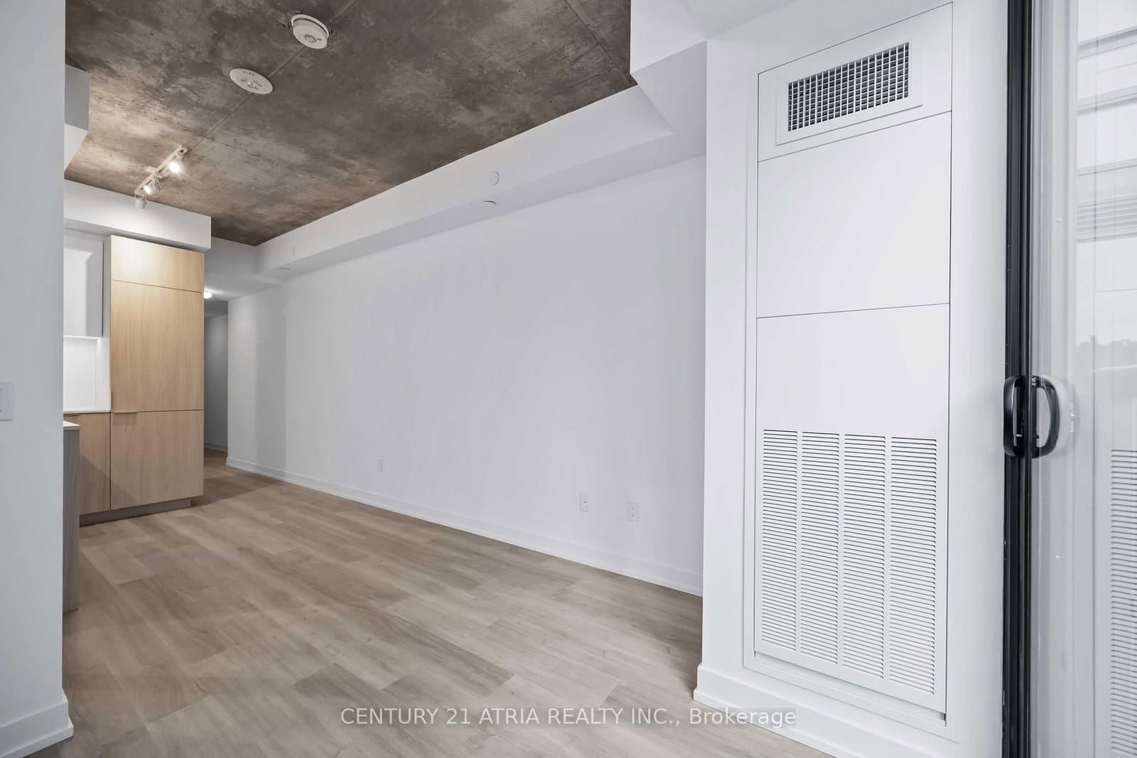 28 Eastern Avenue, Unit 502 - Image 6