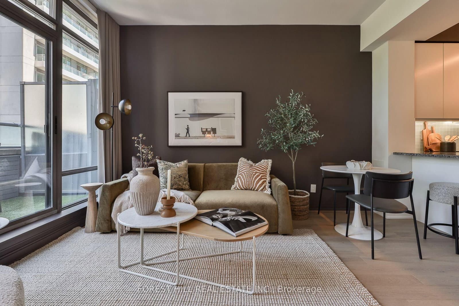 21 Scollard Street, Unit 512 - Image 6