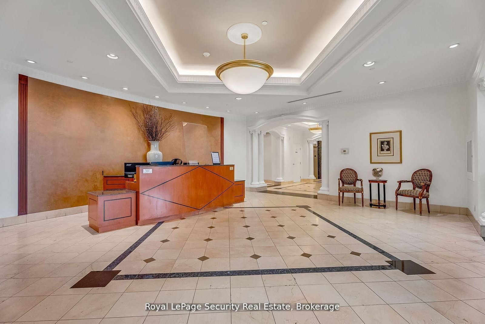 980 Yonge Street, Unit 403 - Image 3