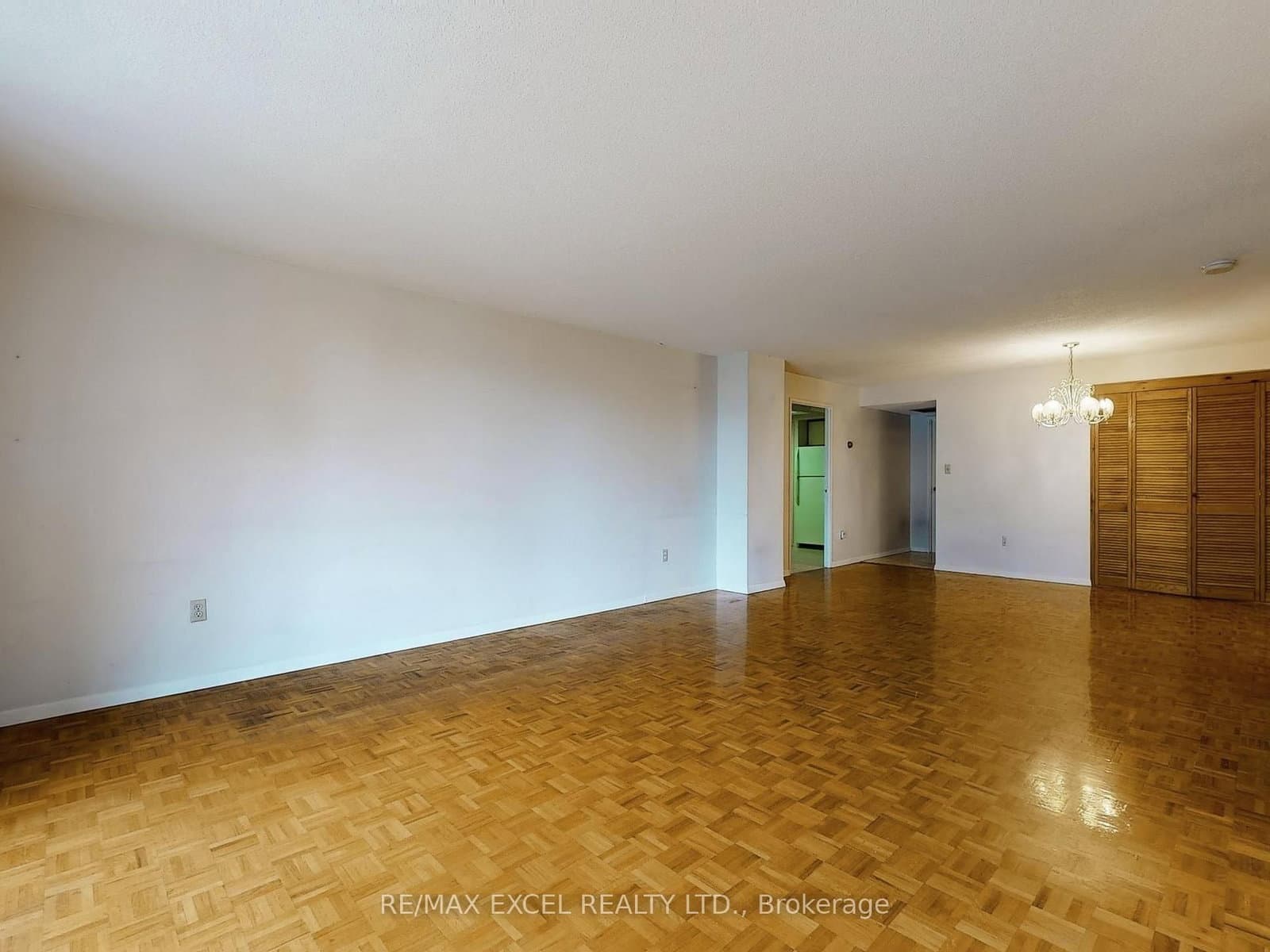 188 Spadina Avenue, Unit 406 - Image 6