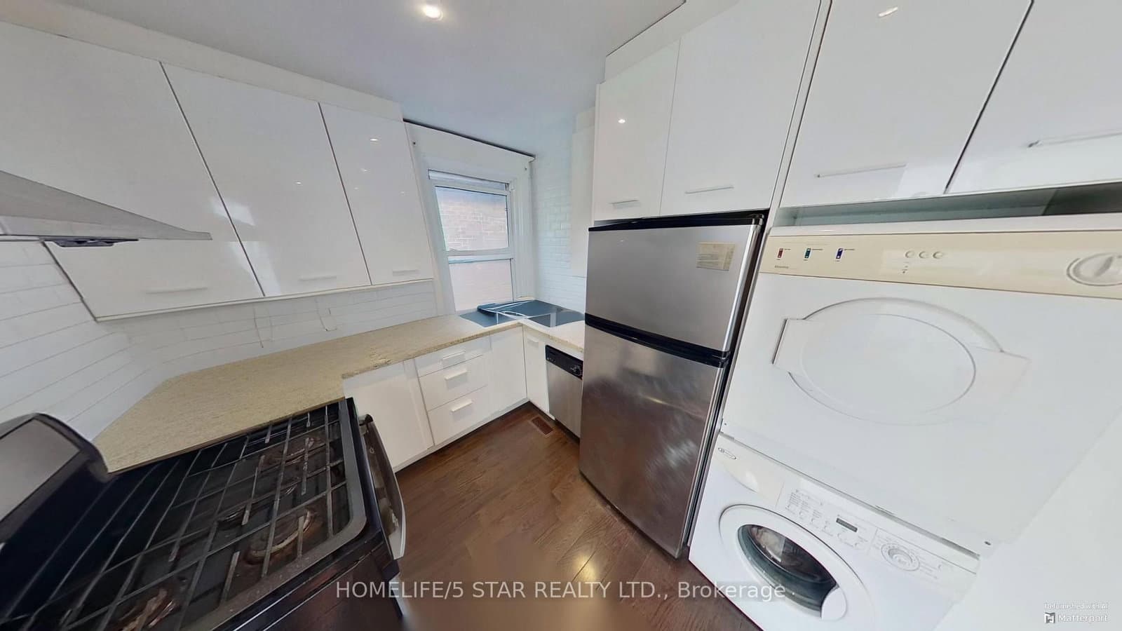 21 Rusholme Park Crescent, Unit Apt 2 - Image 3