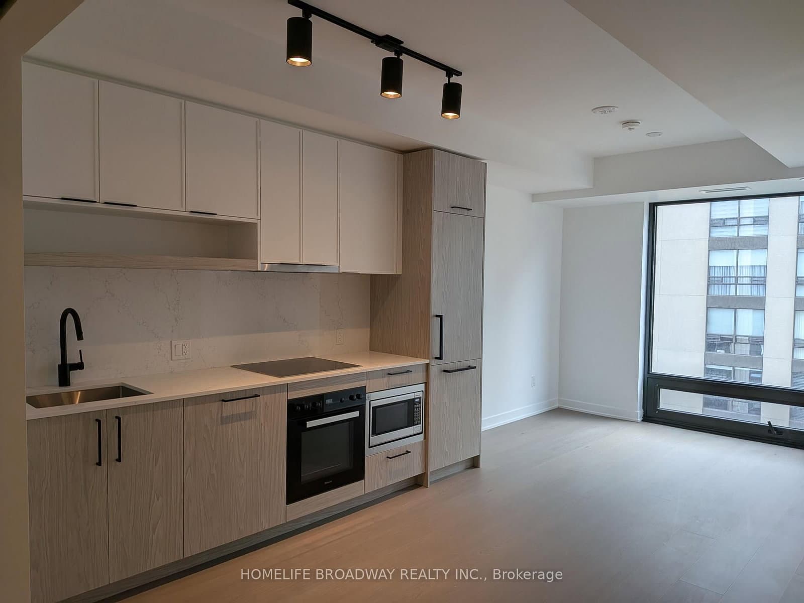 89 Montclair Avenue, Unit 1822 - Image 3