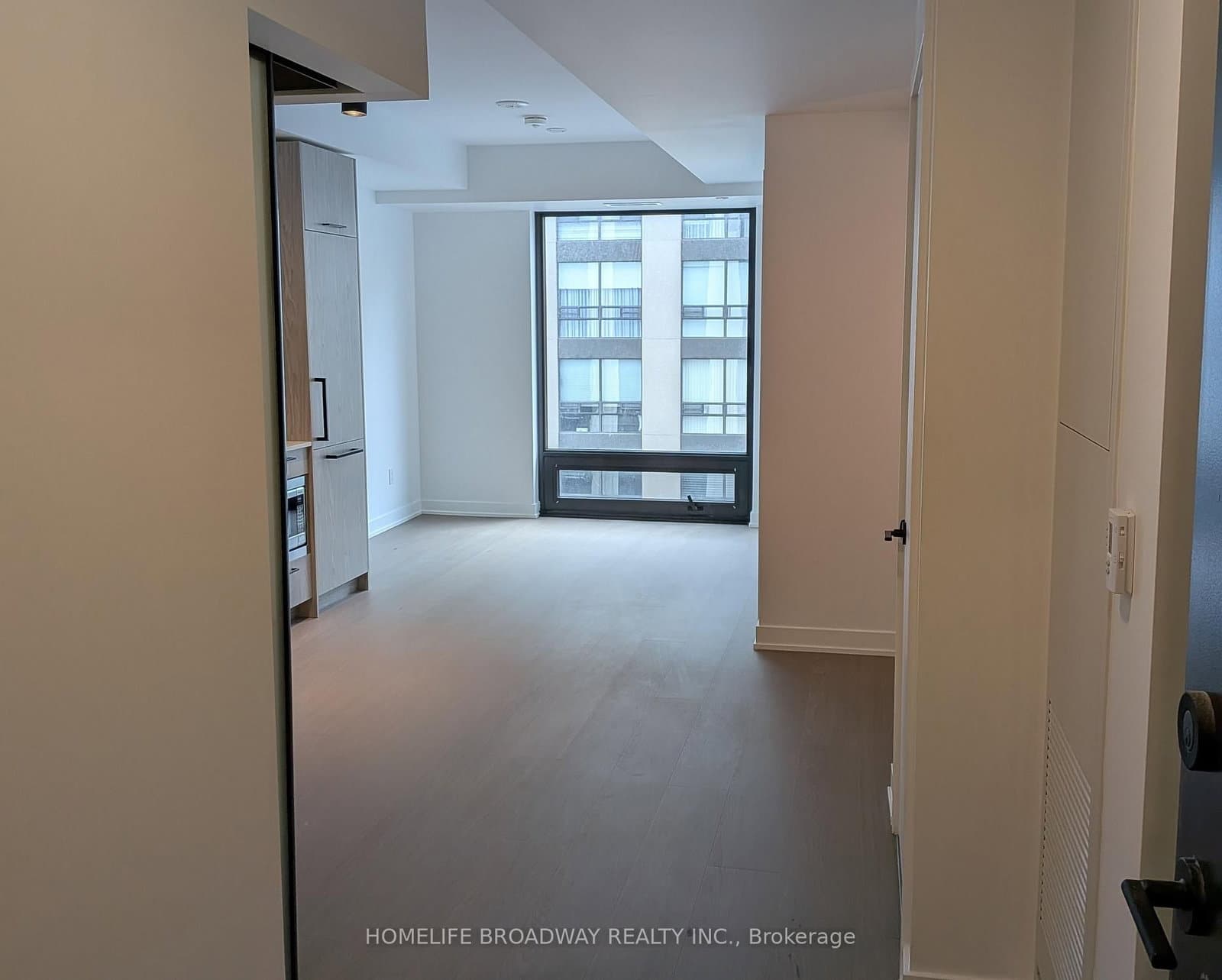 89 Montclair Avenue, Unit 1822 - Image 4