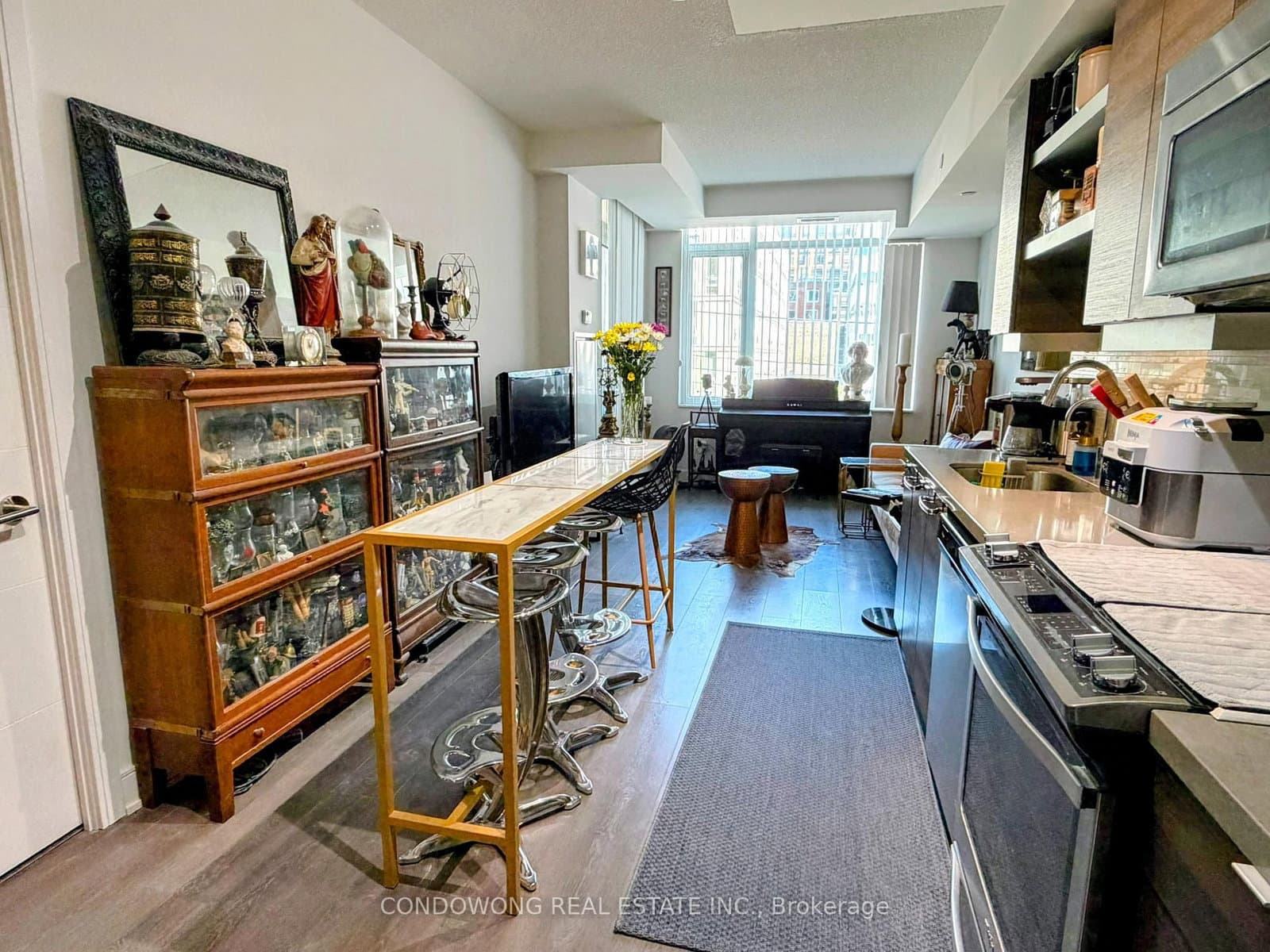 525 Adelaide Street W, Unit 210 - Image 5