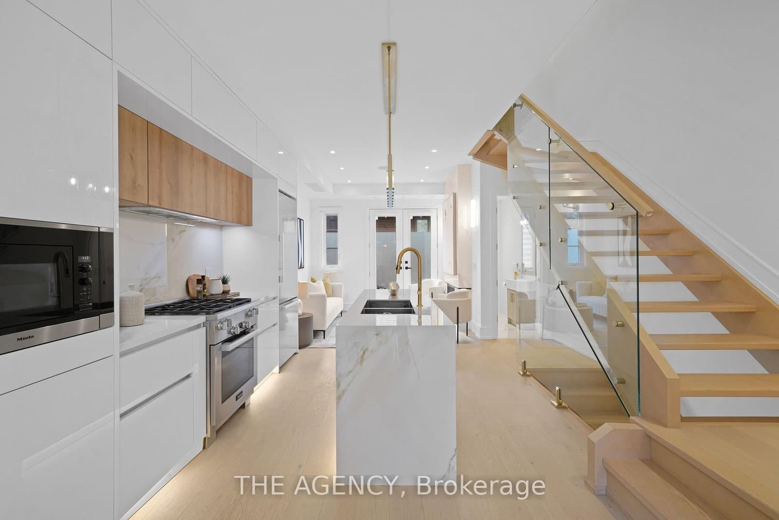 30 Hillhurst Boulevard - Image 6