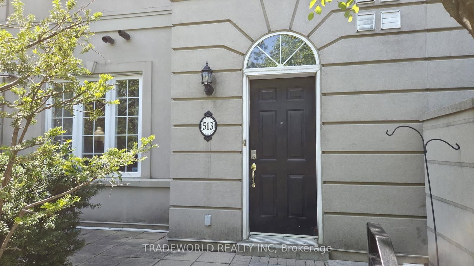 37 Avondale Avenue, Unit 513 - Image 4