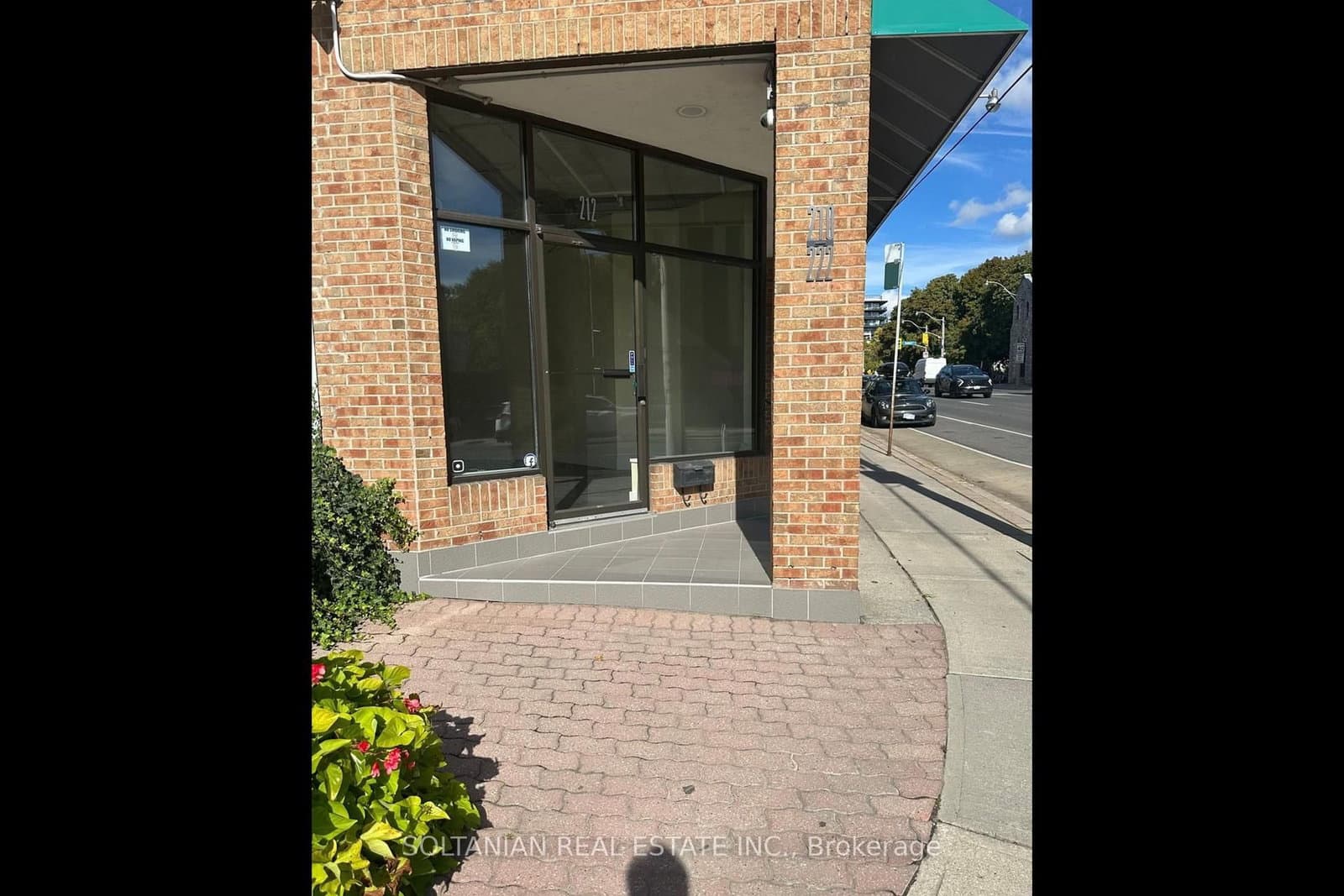 212 Avenue Road - Image 6