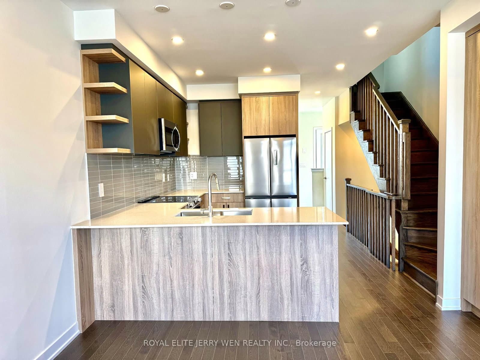 46 Green Gardens Boulevard - Image 3