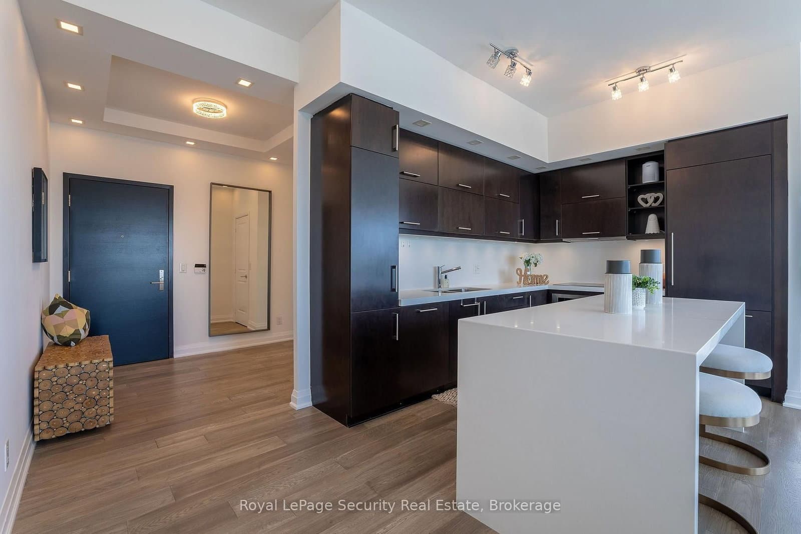 1080 Bay Street, Unit 5301 - Image 4