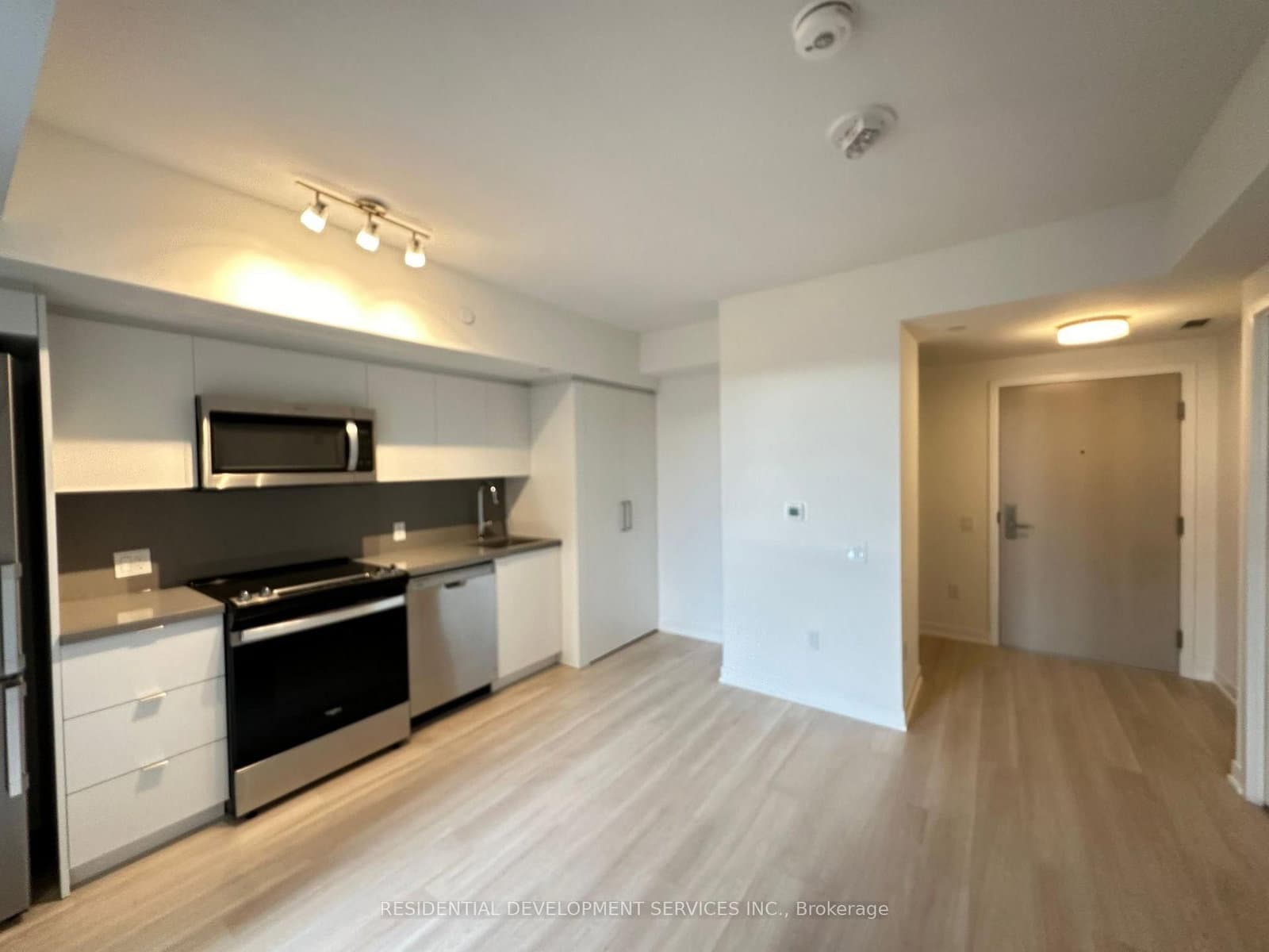 500 Wilson Avenue, Unit 627 - Image 4