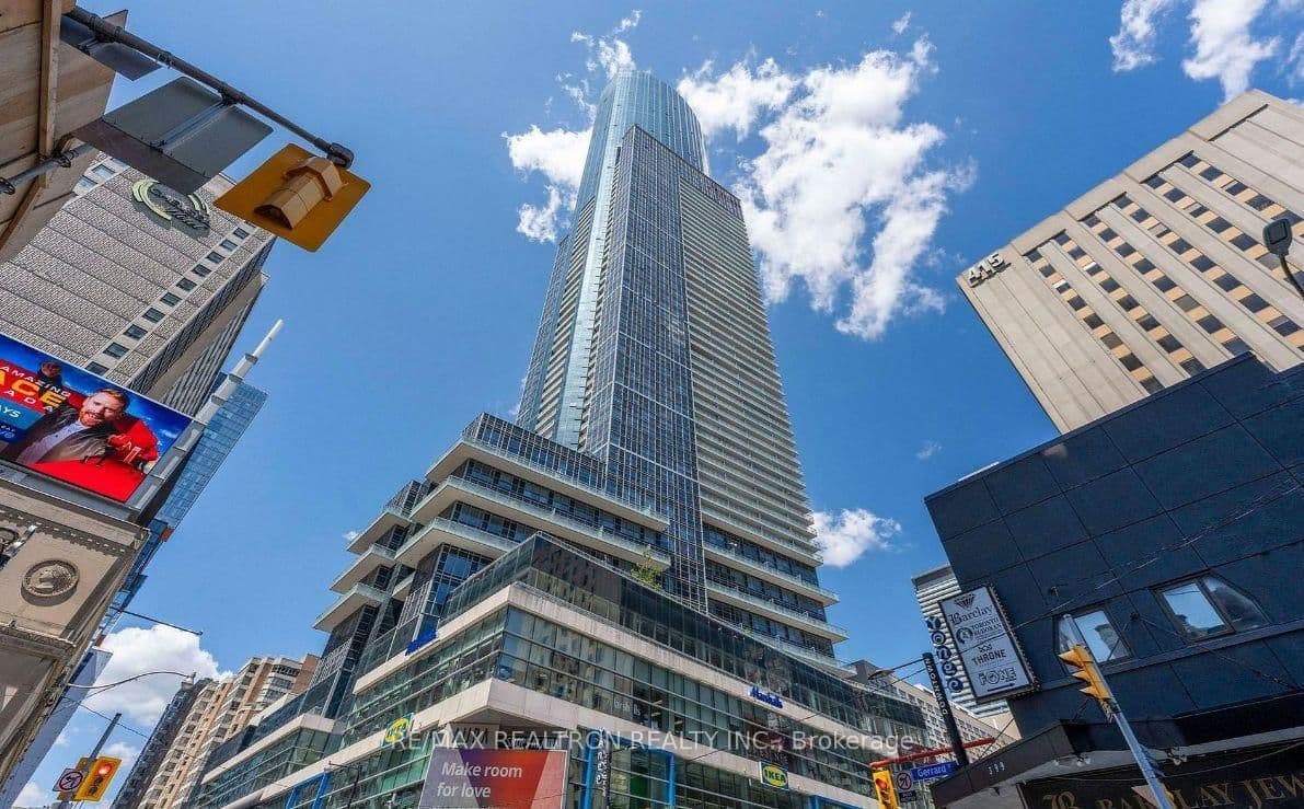 384 Yonge Street, Unit 93 - Image 2