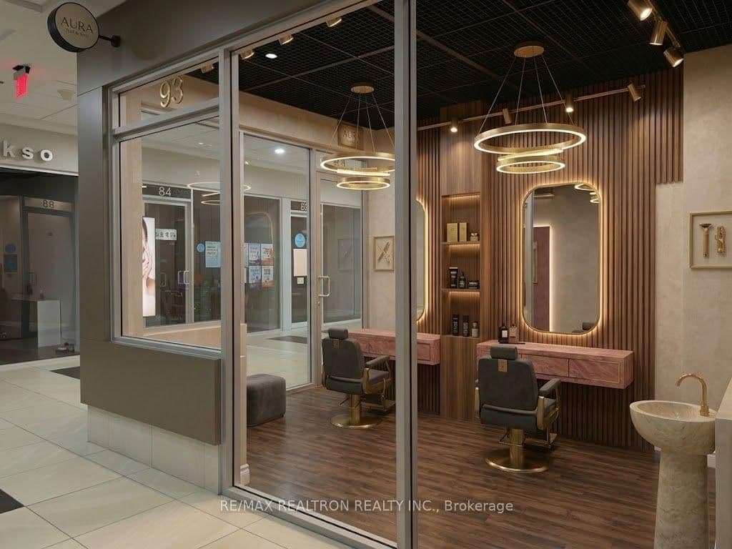 384 Yonge Street, Unit 93 - Image 4