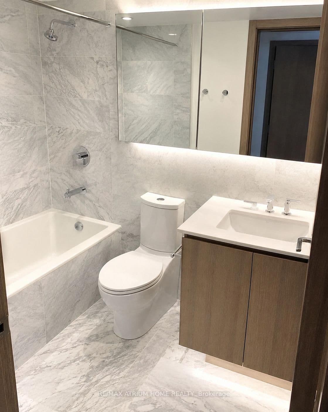 17 Bathurst Street, Unit 909 - Image 5