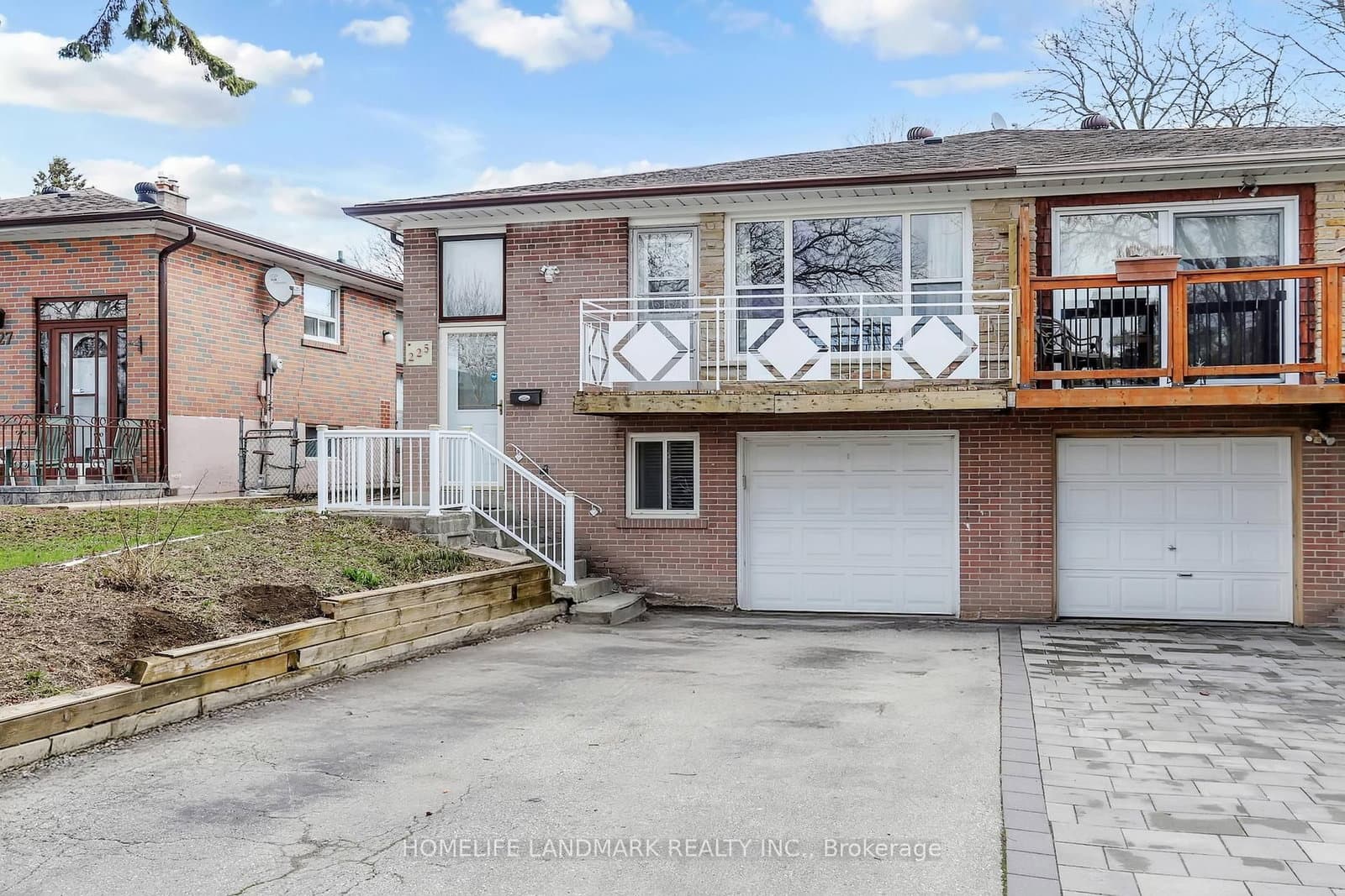 225 Pineway Boulevard - Image 1
