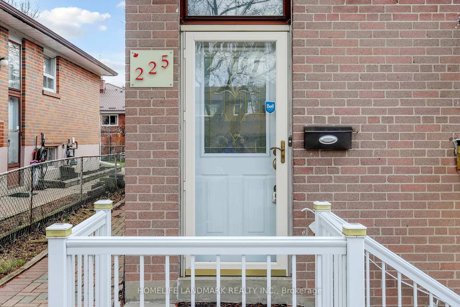 225 Pineway Boulevard - Image 4