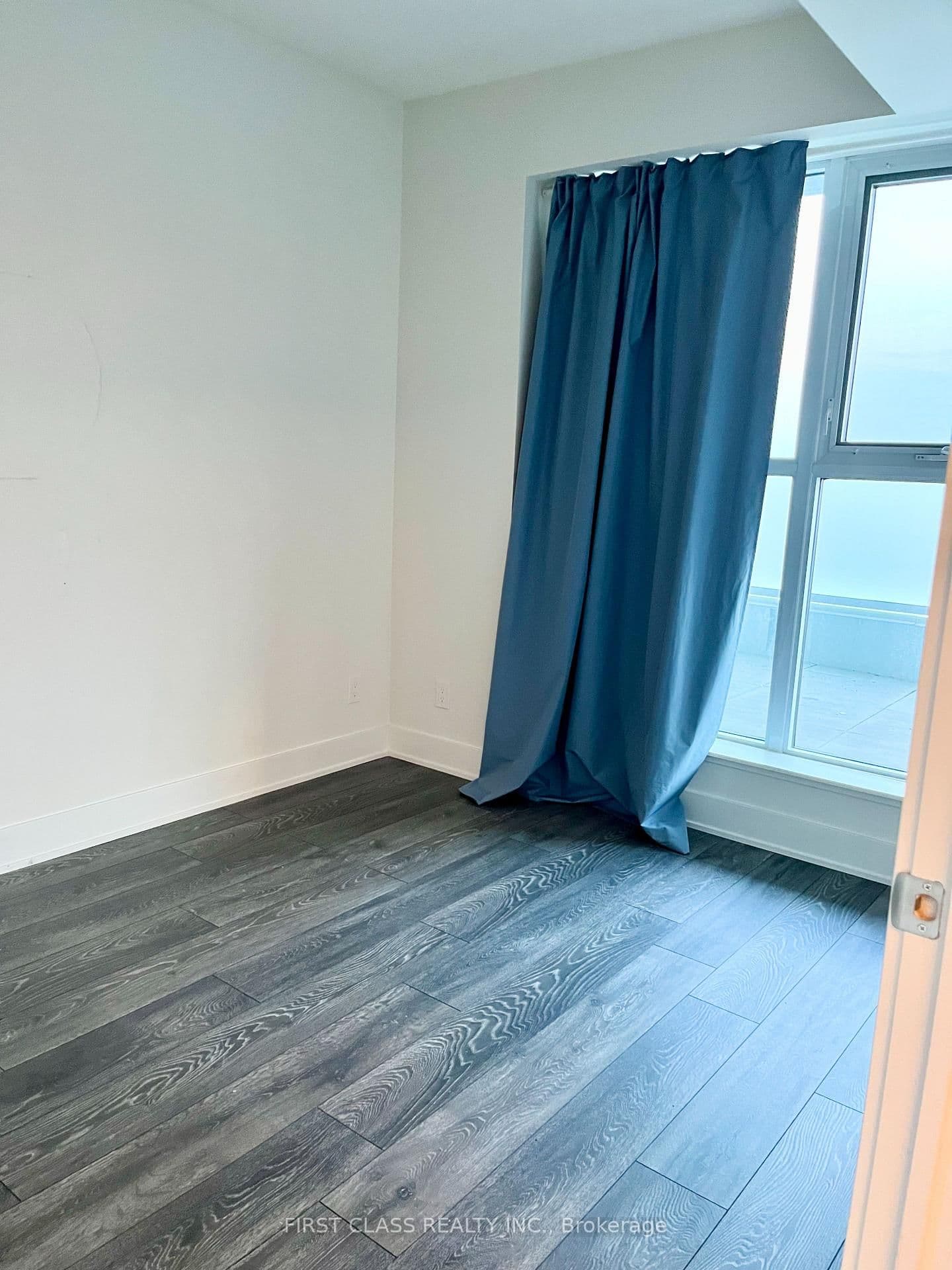 188 Fairview Mall Drive, Unit 620 - Image 5