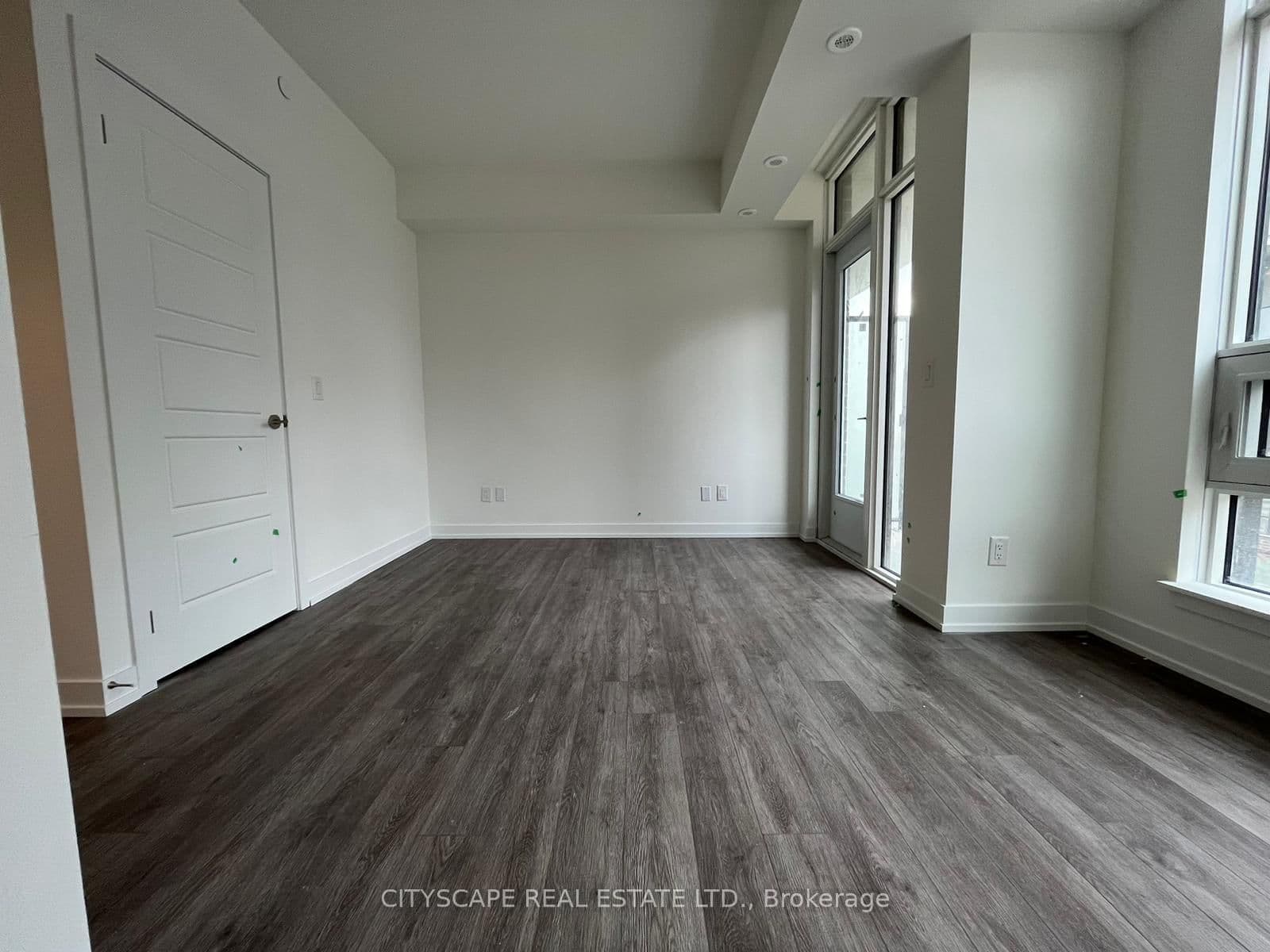 861 Sheppard Avenue W, Unit 9 - Image 5