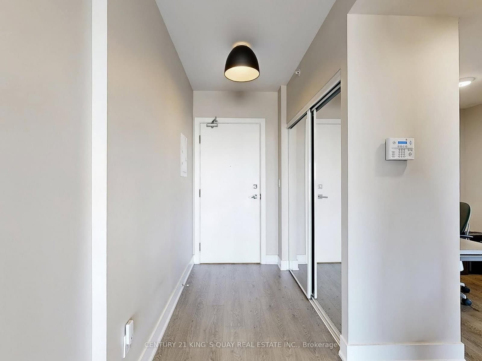 99 The Donway W, Unit 915 - Image 6