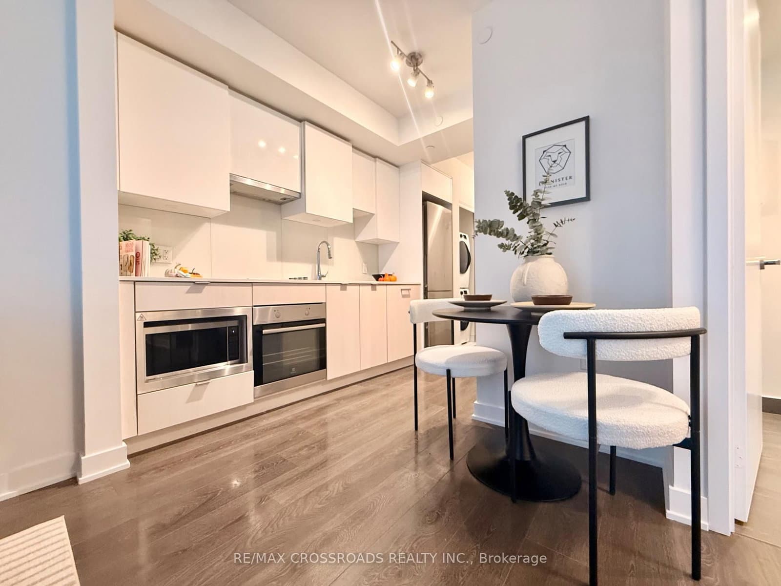 195 Redpath Avenue, Unit 2301 - Image 4