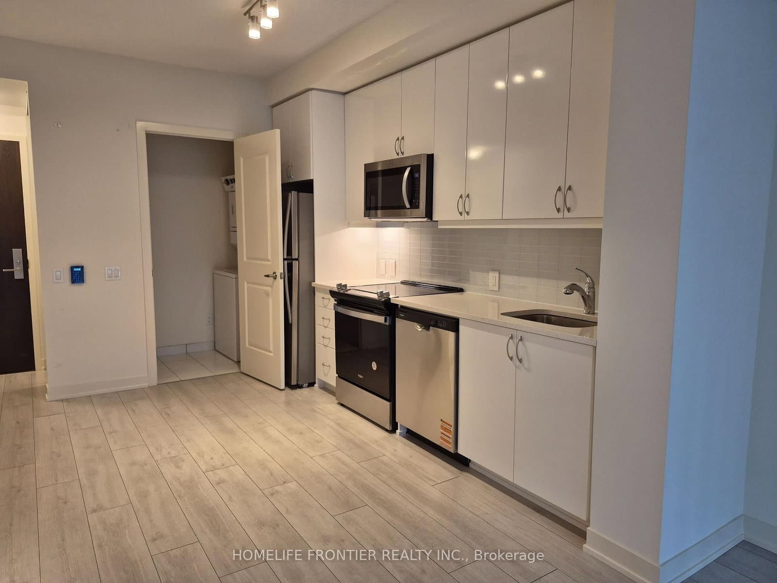 4955 Yonge Street, Unit 1915 - Image 3