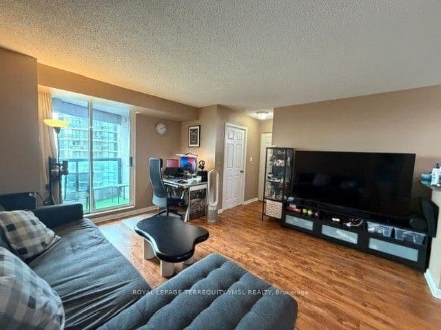 23 Lorraine Drive, Unit 1809 - Image 6