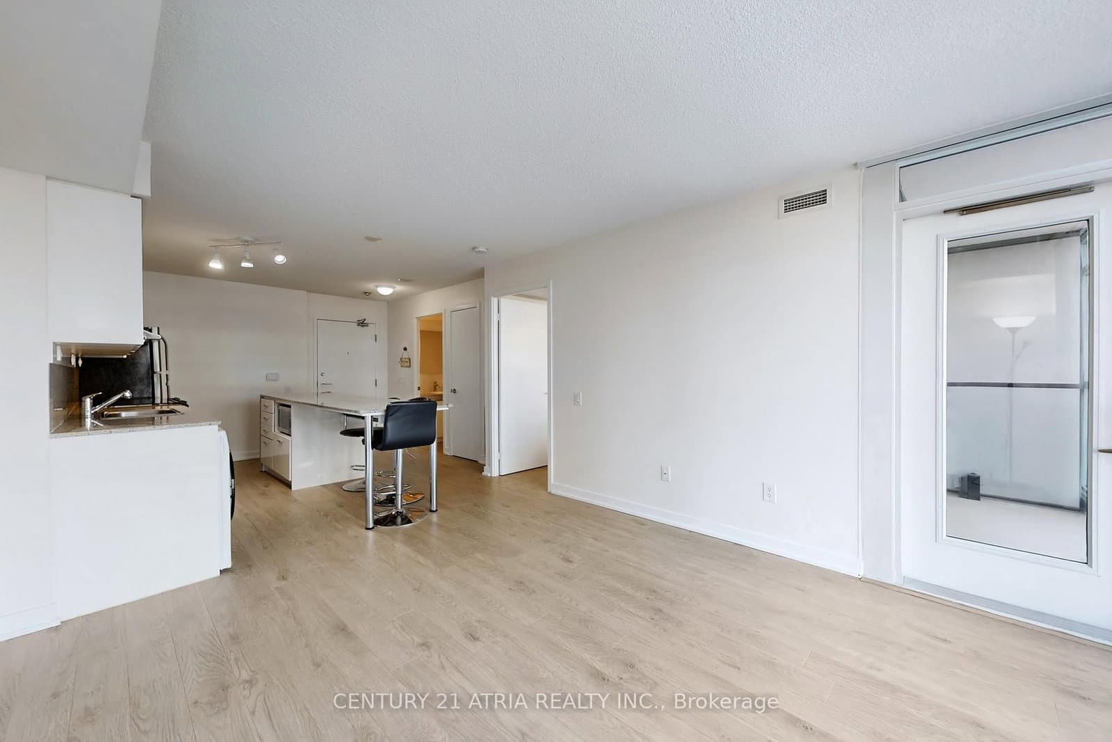 19 Singer Court, Unit 310 - Image 6