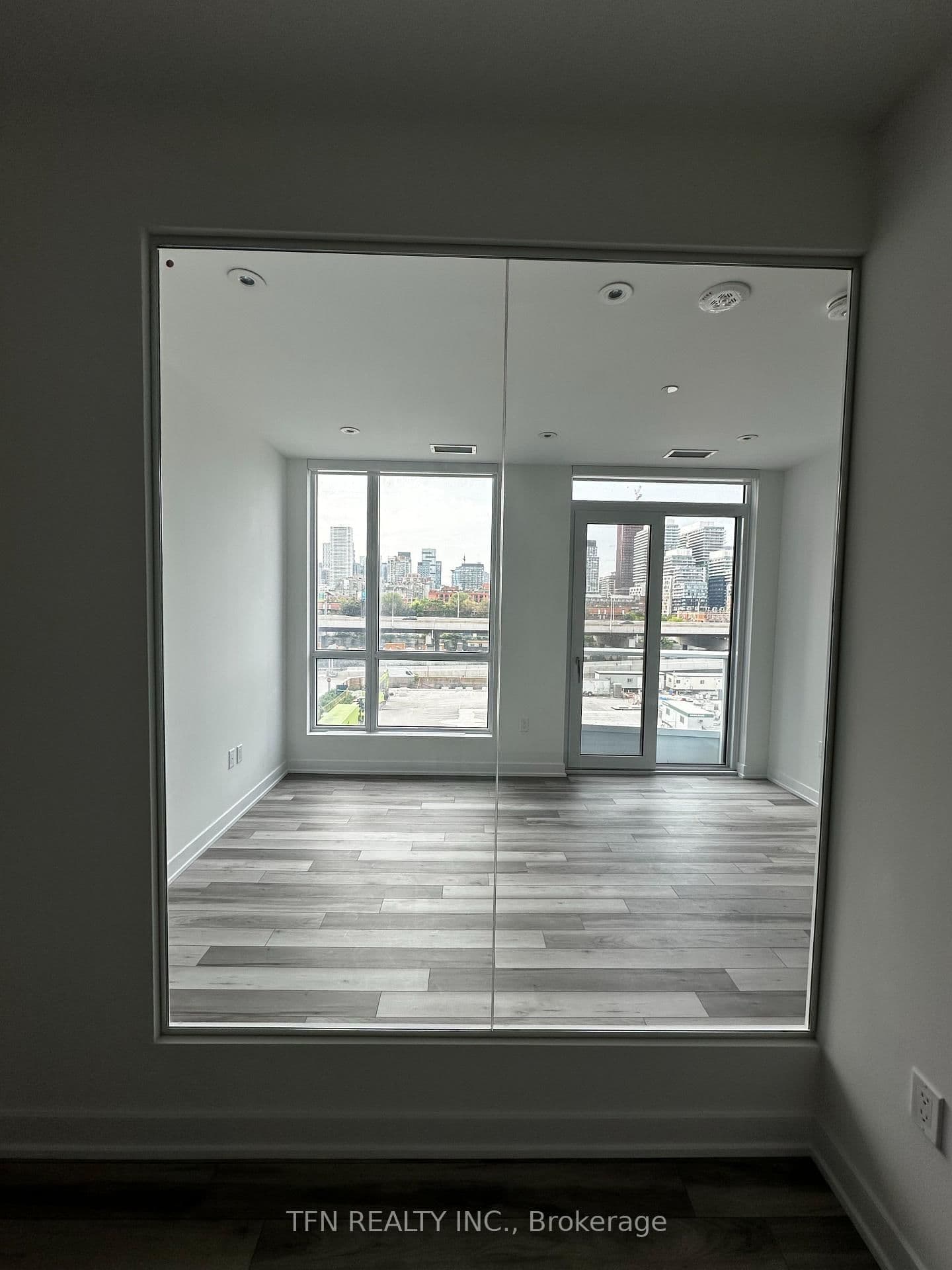15 Richardson Street, Unit 501 - Image 1