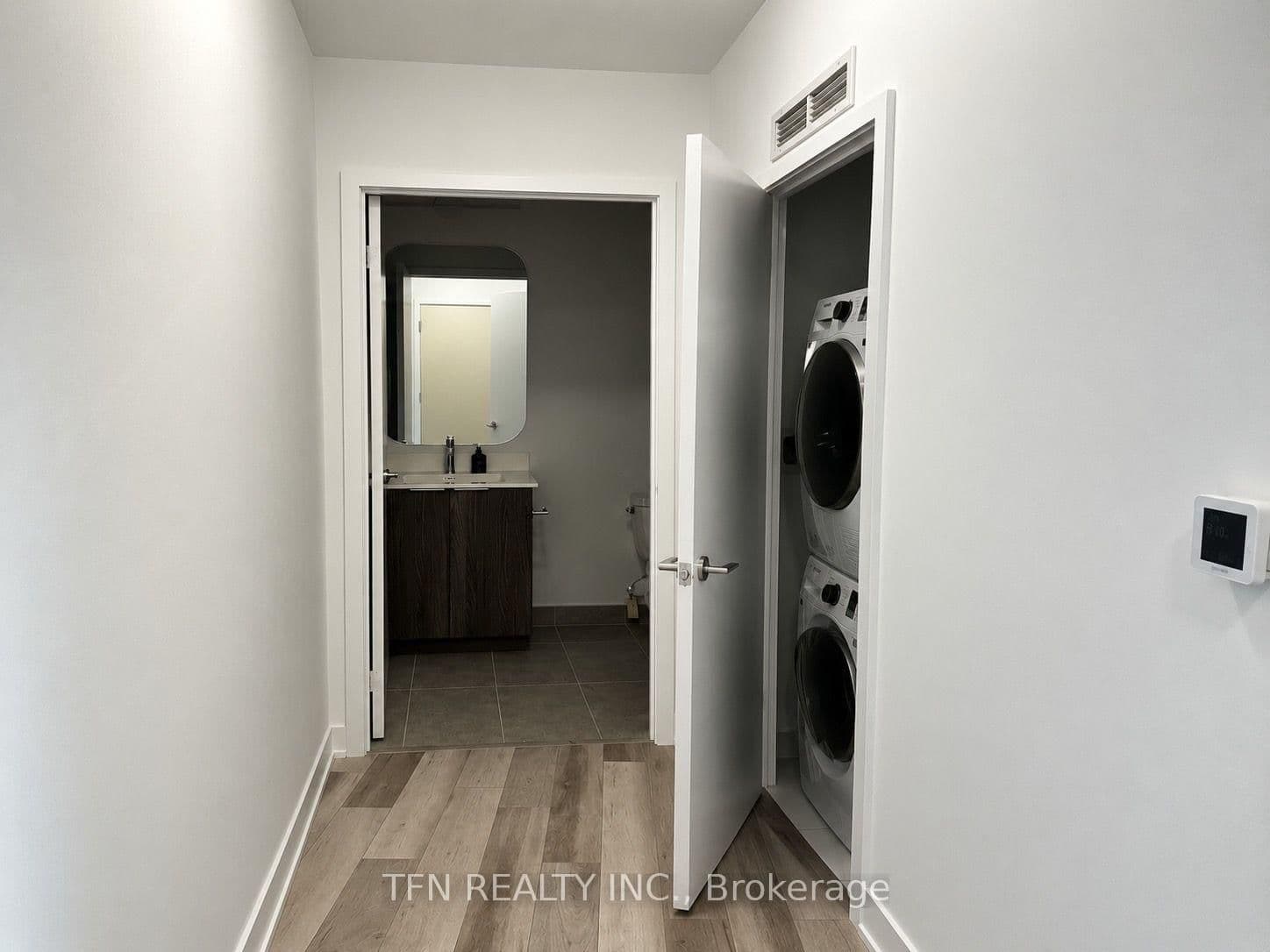 15 Richardson Street, Unit 501 - Image 6