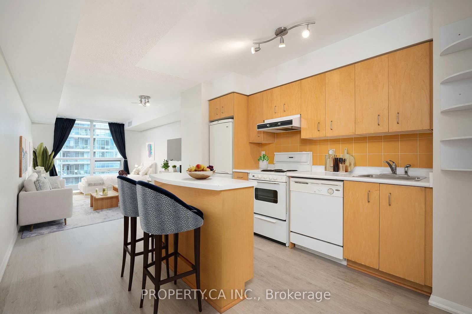 219 Fort York Boulevard, Unit 622 - Image 5