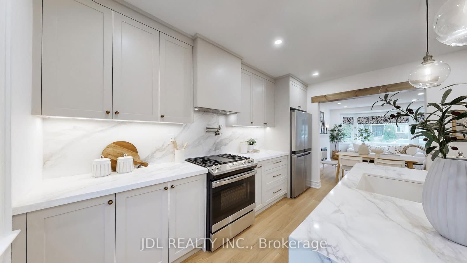 280 Fairlawn Avenue - Image 5